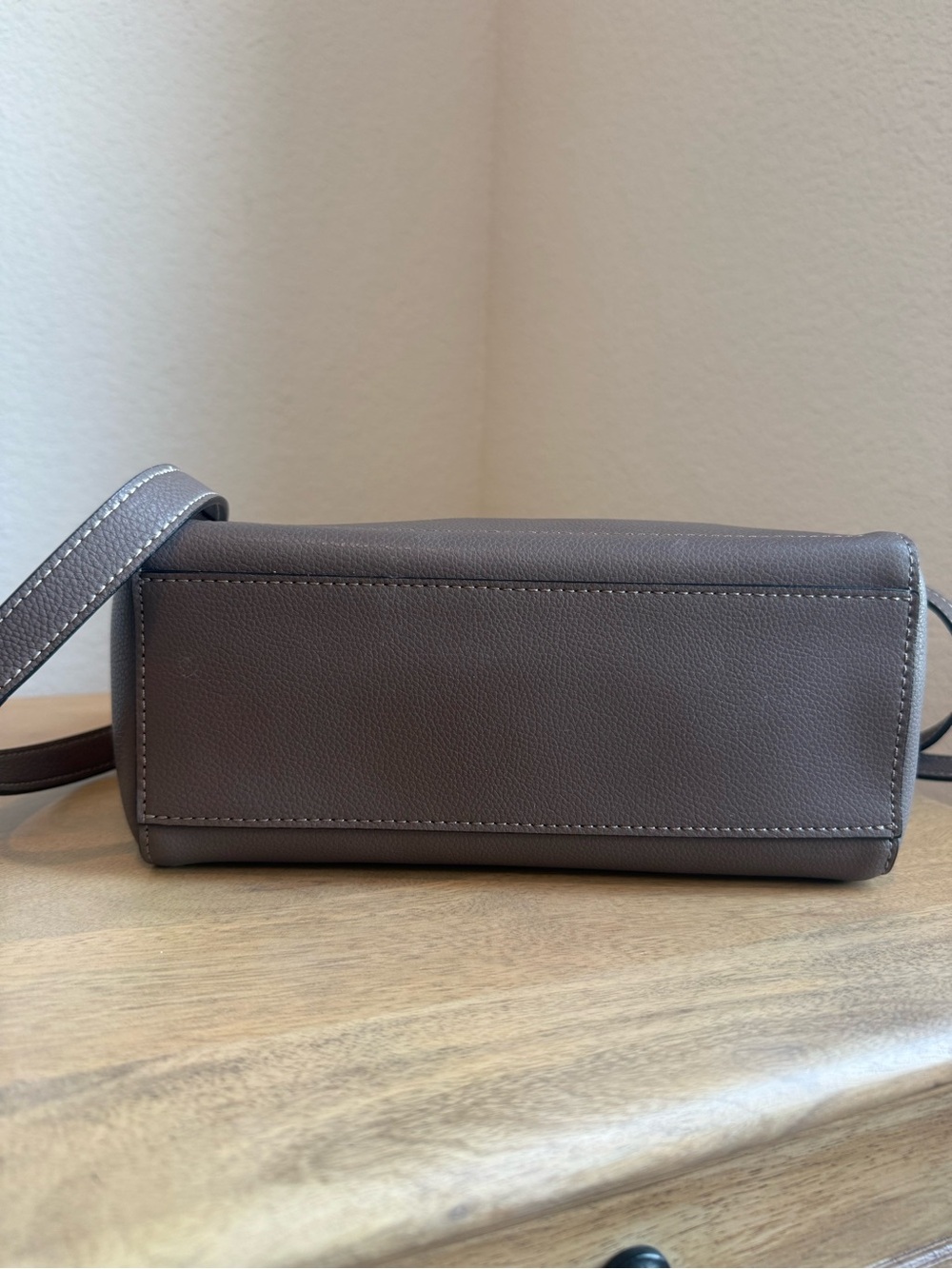 AALLYN Lilly Leather Satchel in Woodberry with Detachable Strap - Picture 4 of 5